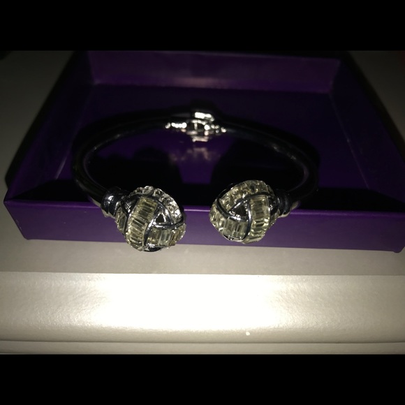Sterling silver/cubic zirconia jewelry. Make offer - Picture 5 of 8